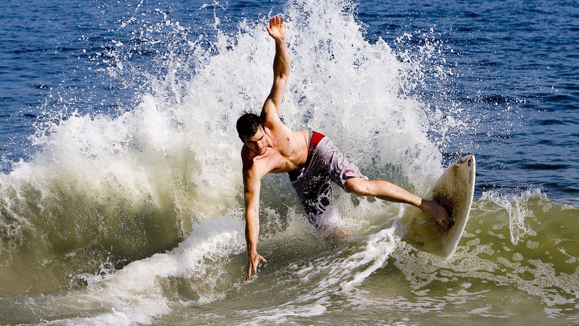 _极限尔湾：跨界运动新品类引发关注_，极限lc