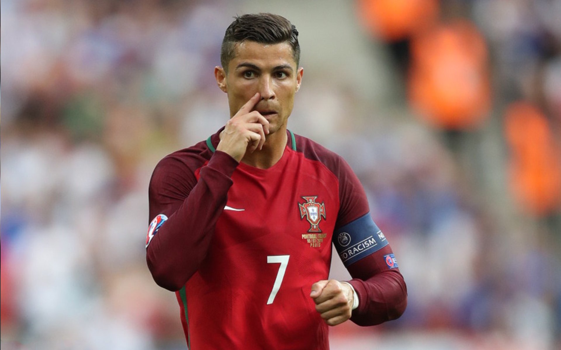 【智能裁判引领新潮流】未来比赛是否会“由机器决定”?,足球智能裁判