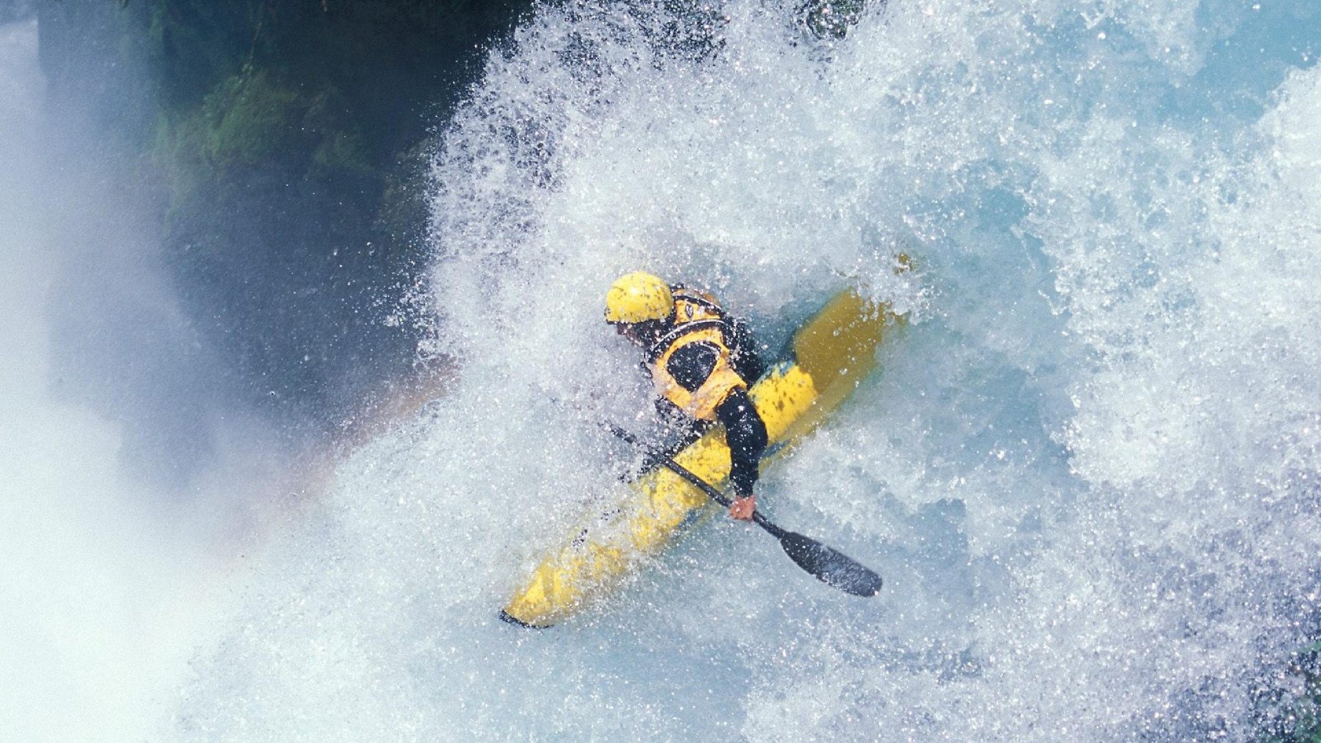 伊朗男足在巴黎奥运会比赛中以3-0战胜美国,伊朗男子足球队